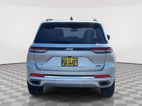 New 2023 Jeep Grand Cherokee Overland w/ Rear Seat Video Group I image 4