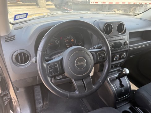 Used 2017 Jeep Patriot Latitude image 11