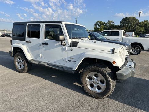 Used 2015 Jeep Wrangler Unlimited Sahara w/ Connectivity Group image 3