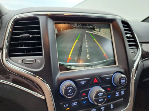 Used 2015 Jeep Grand Cherokee Overland w/ Advanced Technology Group image 15