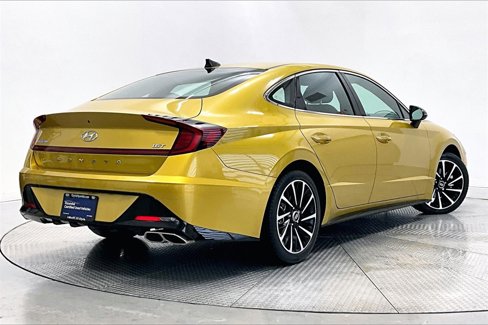 Certified 2020 Hyundai Sonata SEL Plus w/ Preferred Accessory Package image 2