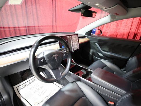 Used 2018 Tesla Model 3 Long Range image 12