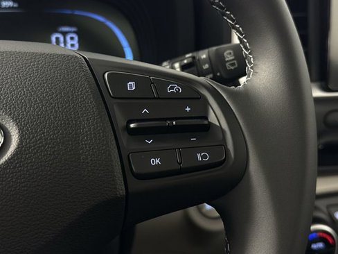 New 2025 Hyundai Venue SEL image 30