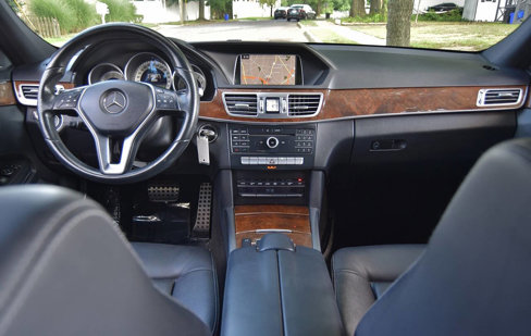 Used 2016 Mercedes-Benz E 350 4MATIC Sedan image 32