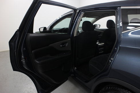 Used 2018 Nissan Murano S image 21