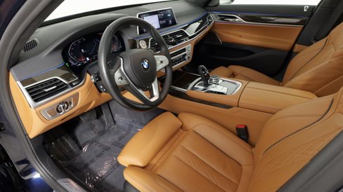 Used 2020 BMW 740i xDrive w/ Interior Design Package image 31