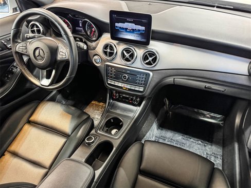 Used 2018 Mercedes-Benz GLA 250 4MATIC image 38