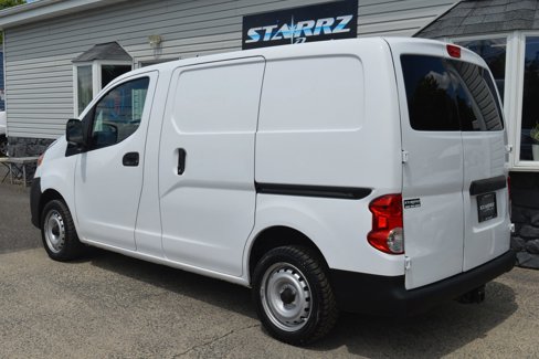 Used 2015 Nissan NV200 S w/ Back Door Glass Package image 3