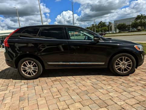 Used 2016 Volvo XC60 T5 Premier image 6