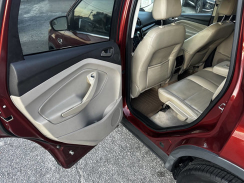 Used 2015 Ford Escape Titanium image 13