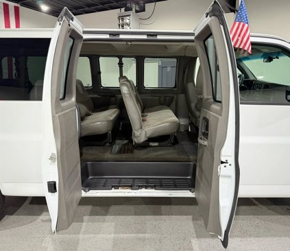 Used 2014 Chevrolet Express 3500 LT w/ LT Preferred Equipment Group image 12