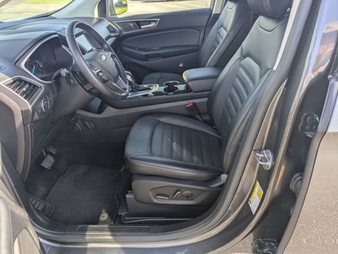 Used 2018 Ford Edge SEL w/ Equipment Group 201A image 15