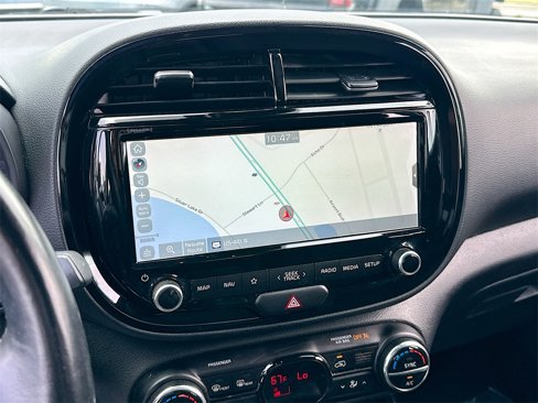 Used 2021 Kia Soul EX image 10