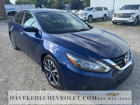 Used 2017 Nissan Altima 2.5 SR w/ LED Appearance Package image 7