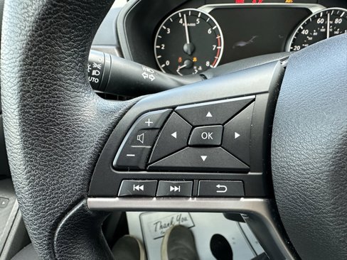 Used 2024 Nissan Altima 2.5 SV image 11