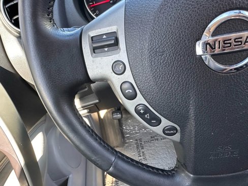 Used 2013 Nissan Rogue SV image 16