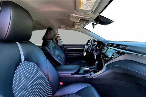 Used 2020 Toyota Camry SE image 26