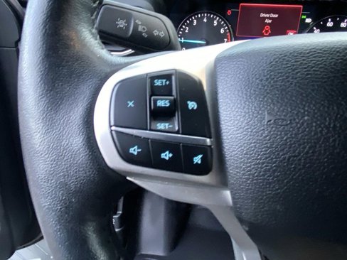 Used 2023 Ford Explorer XLT w/ Equipment Group 202A image 35