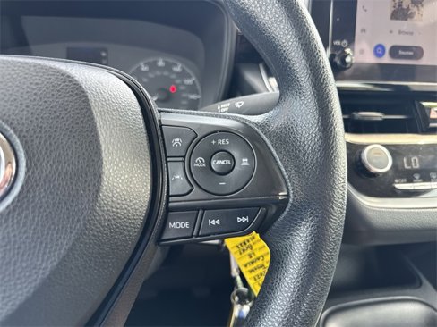 Used 2023 Toyota Corolla LE image 17