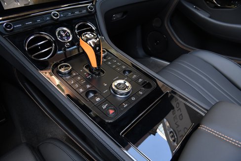 New 2025 Bentley Continental GTC image 17