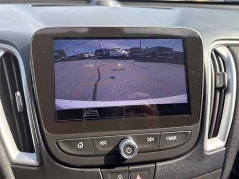 Used 2022 Chevrolet Malibu LT image 26
