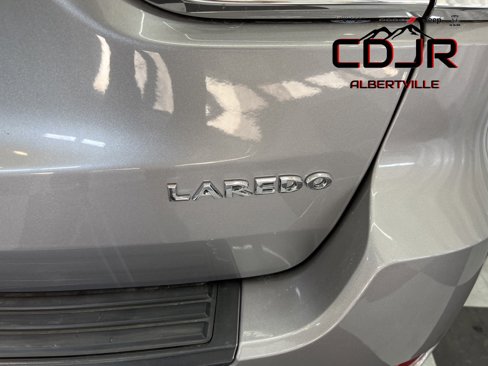 Used 2015 Jeep Grand Cherokee Laredo w/ Quick Order Package 23E image 34