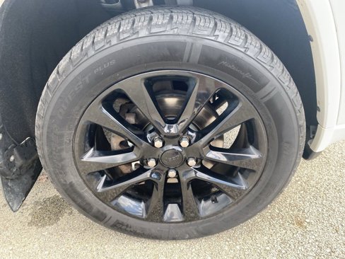 Certified 2018 Jeep Grand Cherokee Altitude image 7