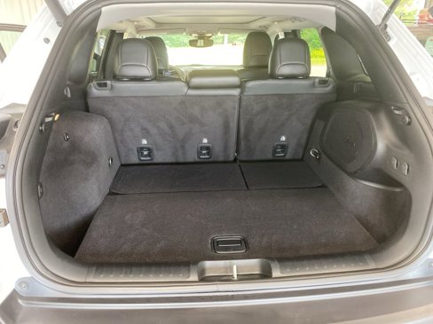 Used 2022 Jeep Cherokee Limited w/ Elite Package image 40