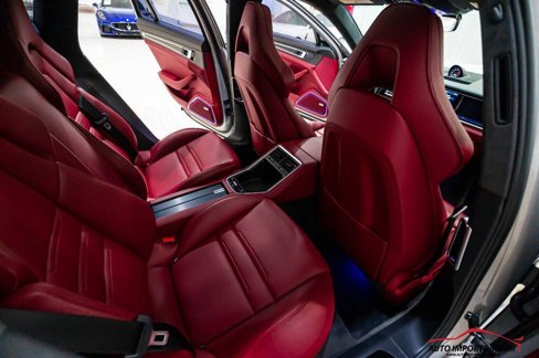 Used 2019 Porsche Panamera GTS w/ Premium Package Plus image 60