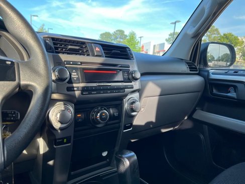 Used 2013 Toyota 4Runner SR5 image 24
