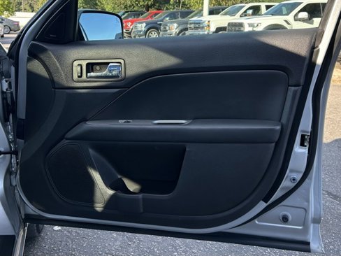 Used 2012 Ford Fusion SEL image 10