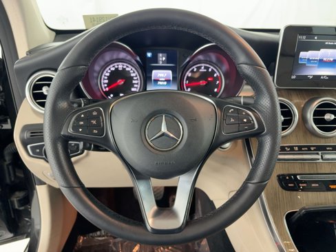Used 2019 Mercedes-Benz GLC 300 image 17