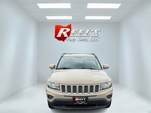 Used 2017 Jeep Compass High Altitude image 2