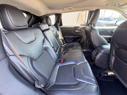 Used 2020 Jeep Cherokee Latitude Plus image 21