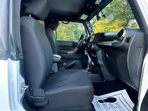 Used 2018 Jeep Wrangler Sport image 24