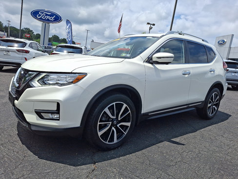 Used 2018 Nissan Rogue SL w/ Premium Package image 3
