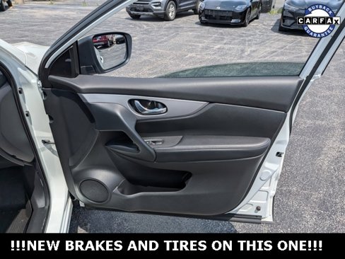 Used 2020 Nissan Rogue Sport SL image 21