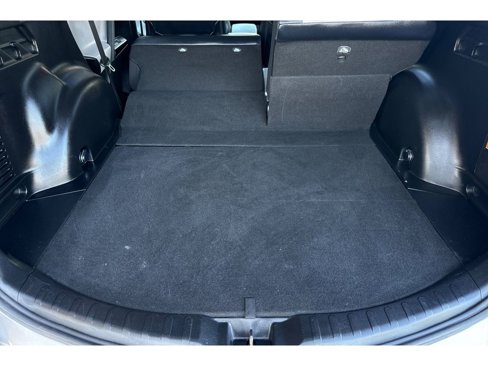 Used 2016 Toyota RAV4 Limited image 16