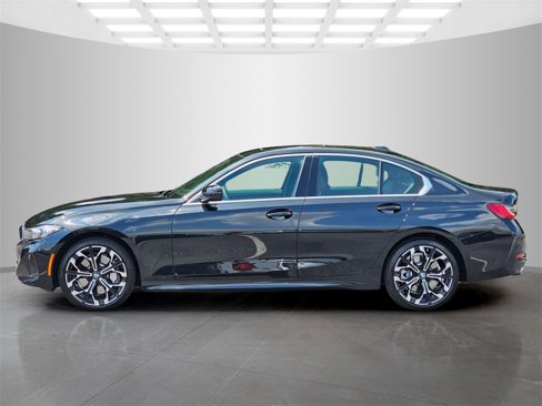 Certified 2025 BMW 330i xDrive Sedan image 3