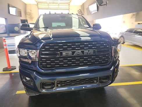 Used 2022 RAM 2500 Big Horn w/ Night Edition image 2
