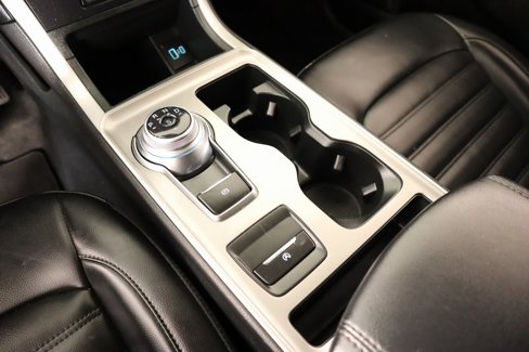Used 2024 Ford Edge SEL image 8