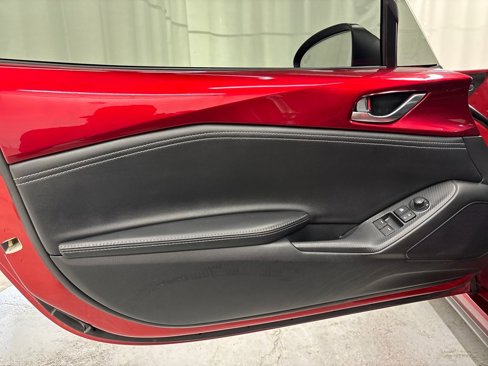 Used 2022 MAZDA MX-5 Miata RF Grand Touring image 10