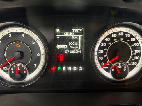 Used 2017 RAM 1500 Classic SLT image 2