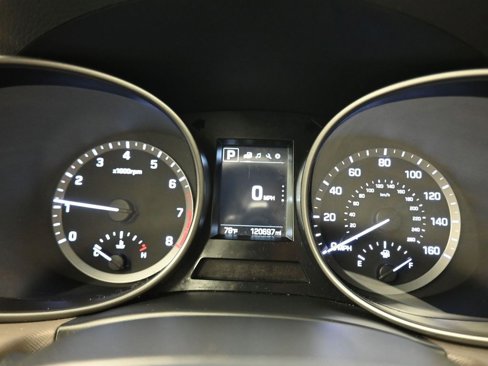 Used 2019 Hyundai Santa Fe XL SE image 16
