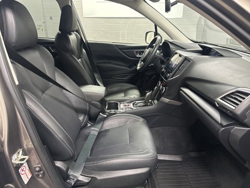 Used 2020 Subaru Forester Limited image 22