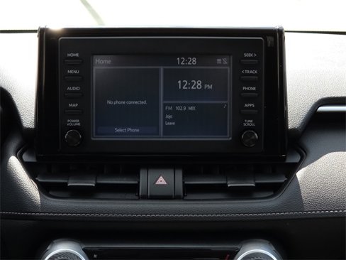 Used 2019 Toyota RAV4 LE image 12