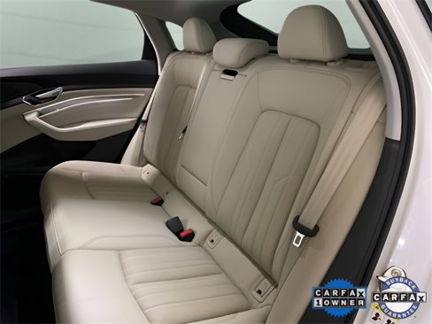 Used 2021 Audi e-tron Premium Plus w/ Premium Plus Package image 72