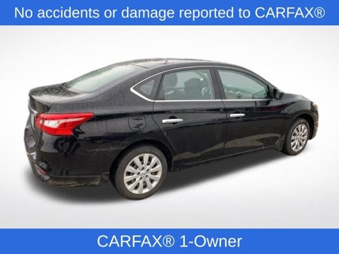 Used 2016 Nissan Sentra S image 2