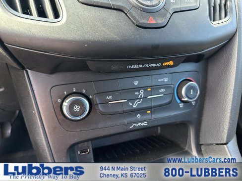 Used 2018 Ford Focus SE image 17