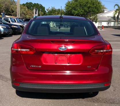 Used 2017 Ford Focus SE image 4